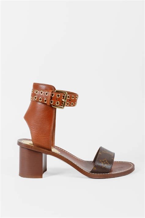 louis vuitton sandale|louis vuitton passenger sandals.